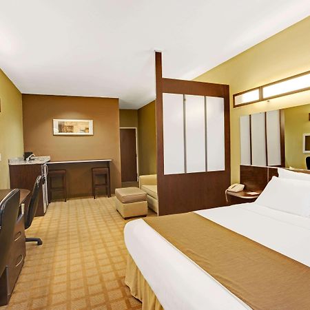 Microtel Inn & Suites By Wyndham Bryson City Exterior foto