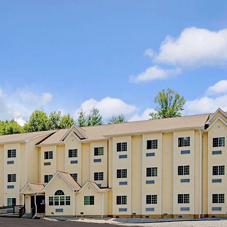 Microtel Inn & Suites By Wyndham Bryson City Exterior foto